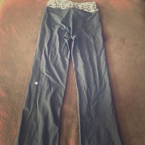 Lululemon yoga pants, size 4!  Like new!